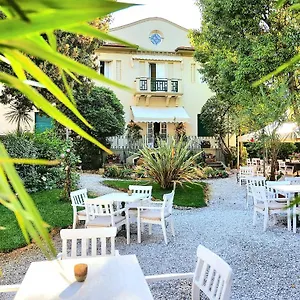 Club I Pini - Residenza D'epoca In Versilia Włochy